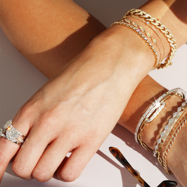 10 Trendy Jewelry Gifts for the Fashionable Grad