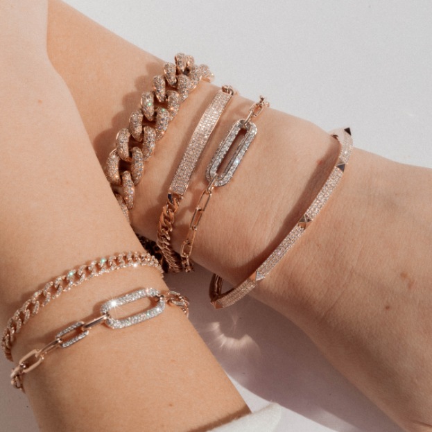 Why Custom-Designed Jewelry Makes the Perfect Gift