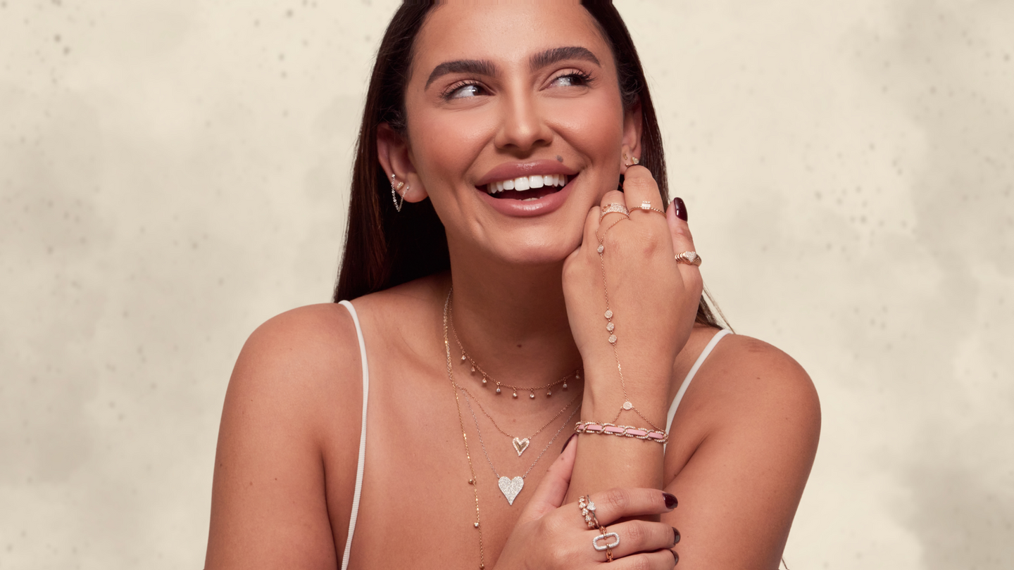 Valentine's Day Gifts Up to 40% OFF our Valentine's Day gift selection! Diamonds are the perfect expression of love, and we believe in making them beautiful and affordable. Shop now and let your love shine brighter this Valentine's Day.